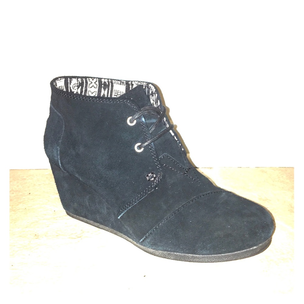 Toms Black Desert Wedges Booties.  Sz 8.